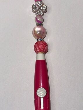 Pink Beaded Clover Accented Lock-Blade Box Cutter